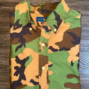 RALPH LAUREN CLASSIC FIT CAMO BUTTON UP
